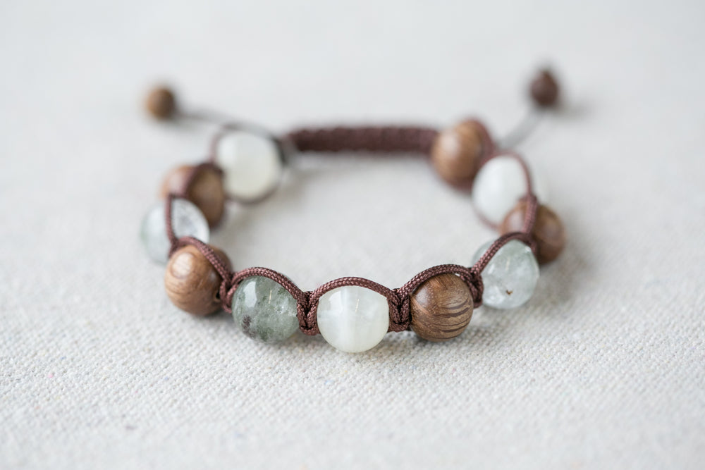 [Premium Quality Unique Bracelets & T-Shirts Online]-Native Moon