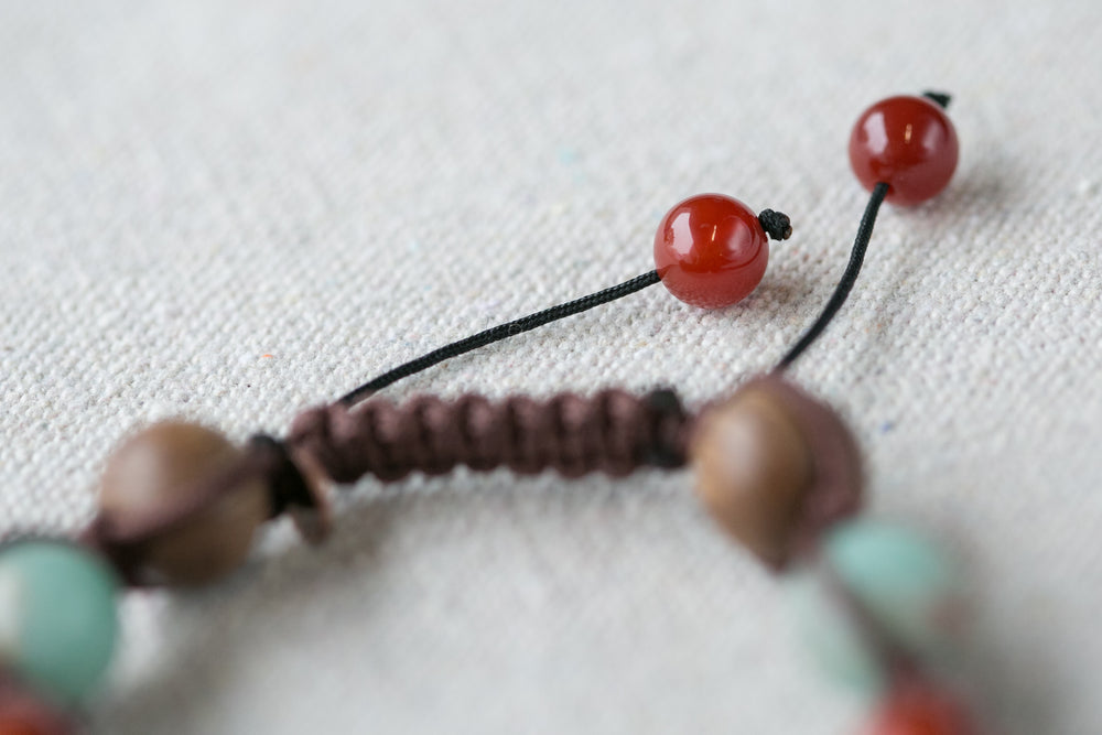 [Premium Quality Unique Bracelets & T-Shirts Online]-Native Moon